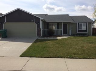 693 E Baldwin St, Meridian, ID 83646
