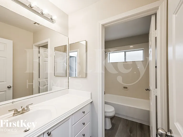 6221 W Levi Ave — Photo 9