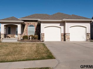 14436 Read St, Bennington, NE 68007