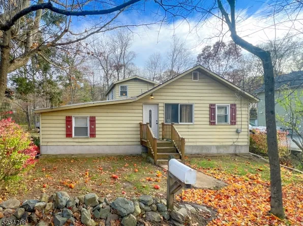 78 Dunham Rd, West Milford Twp., NJ 07421
