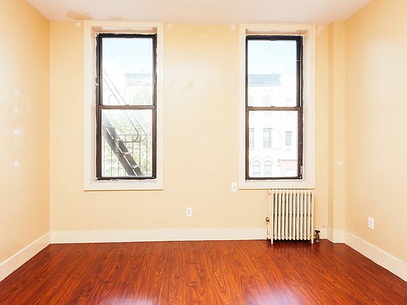 2nd image of 200 Irving Ave #2N