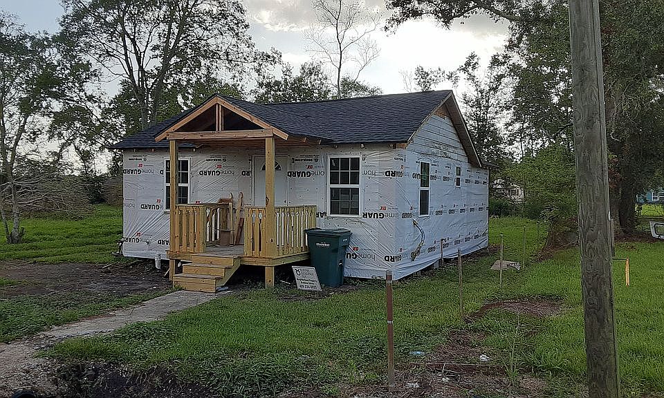 1st image of 4240 Lou St