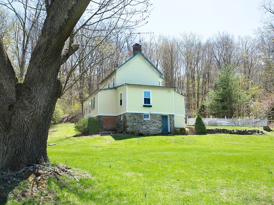 2nd image of 79 Roxiticus Rd