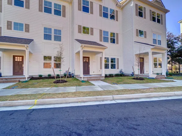 2921 Pretty Lake Ave #A, Norfolk, VA 23518