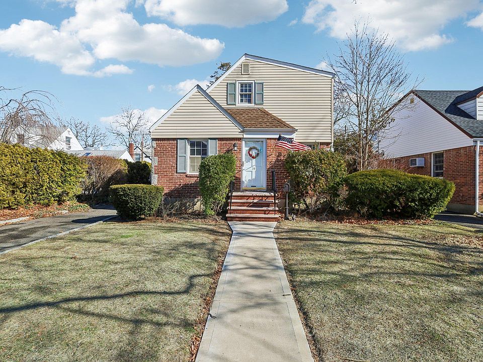 1st image of 34 Yale Boulevard