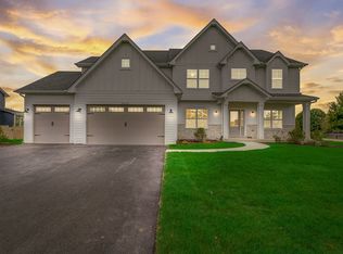 5019 Carpenter Ave, Oswego, IL 60543