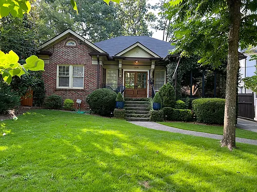 1308 N Highland Ave NE Photo 1
