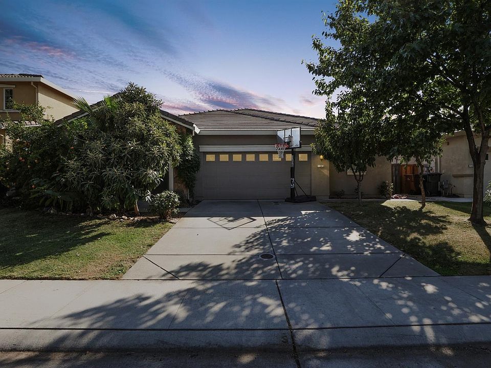 1st image of 1243 Regent Cir