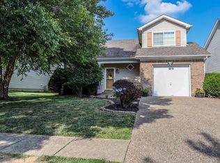 12003 Bay Run Dr, Worthington Hills, KY 40245