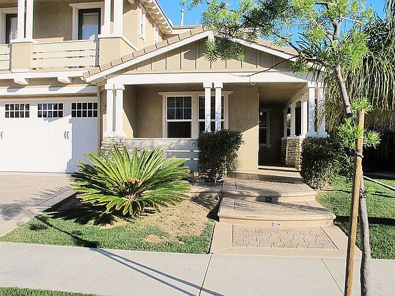 2nd image of 560 Commons Park Dr