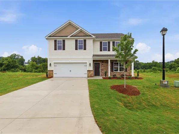 105 Tally Meadow Ct, Lexington, NC 27295