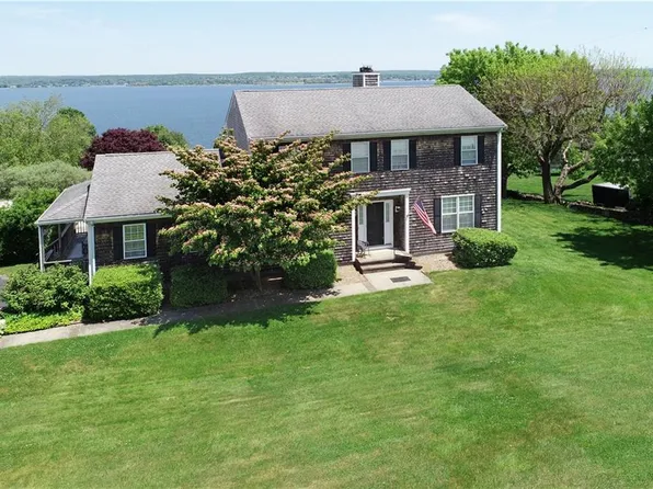 213 Ethel Dr, Portsmouth, RI 02871