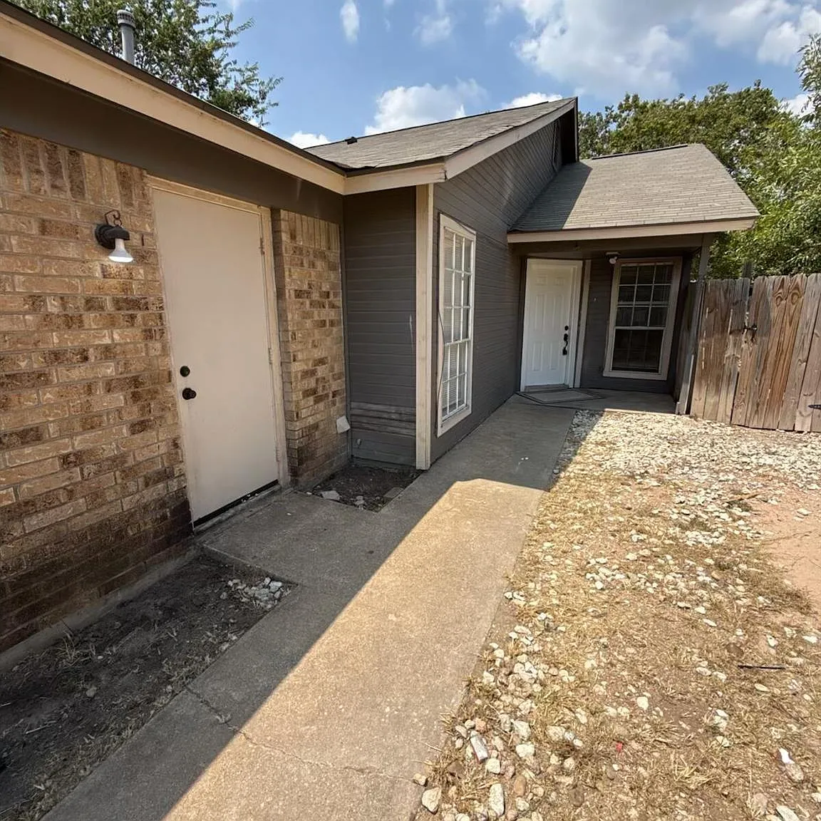 2 bed, 2.0 bath, 1777 sqft, $1,450 — Photo 1