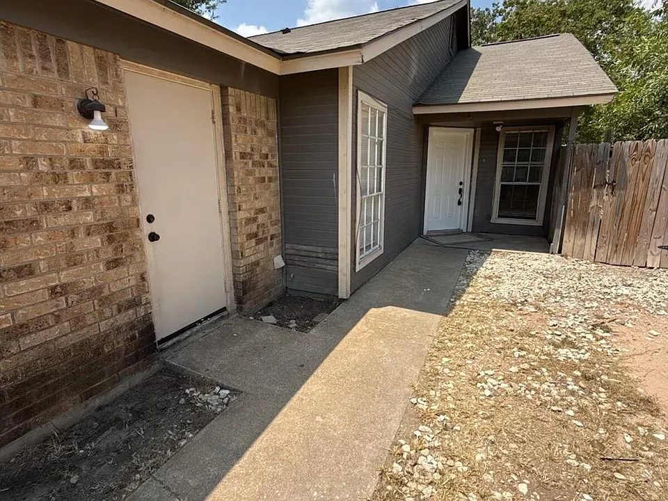 12308 Dellrey Dr #B