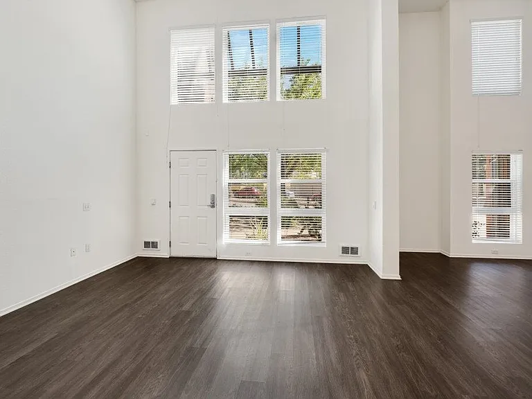 One55 Lofts — Photo 23