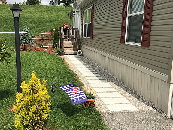 2nd image of 72 Broadwing Dr