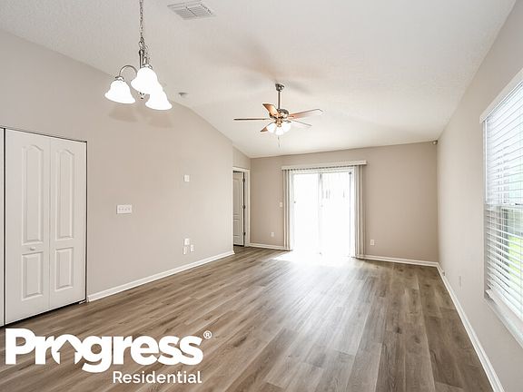 5th image of 8650 Julia Marie Cir