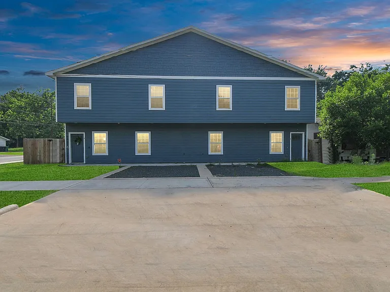 9003 Prairie View Dr #B — Photo 1