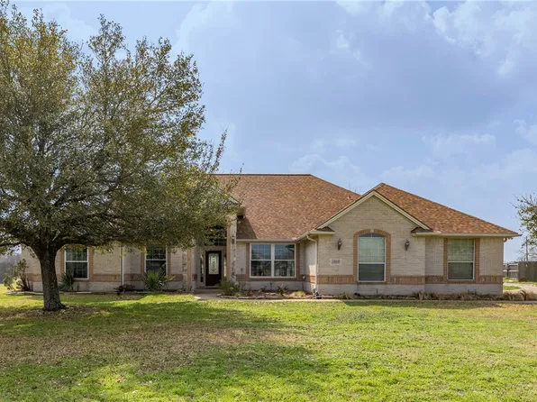 3209 Stampede Dr, Bryan, TX 77808