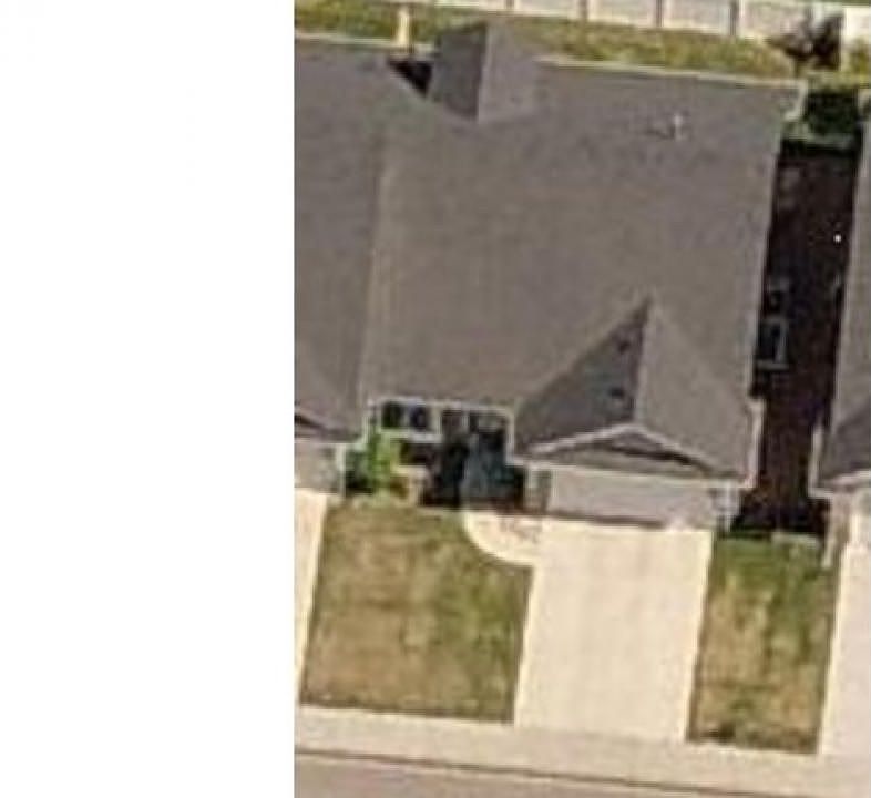 1st image of 6077 W 1st St