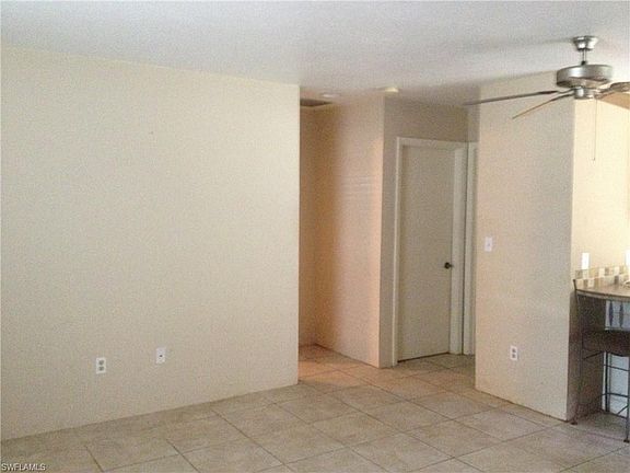 4th image of 607 108th Ave N #611