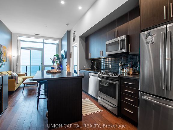 2nd image of 2212 Lake Shore Blvd W #Penthouse 02