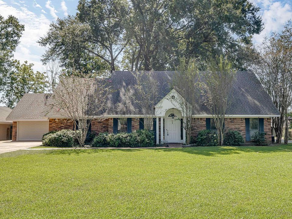1st image of 2710 Herbert Cole Dr