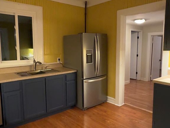 2nd image of 23 Teller St