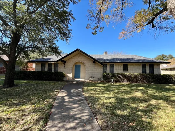 2133 Oak Valley Ln, Dallas, TX 75232