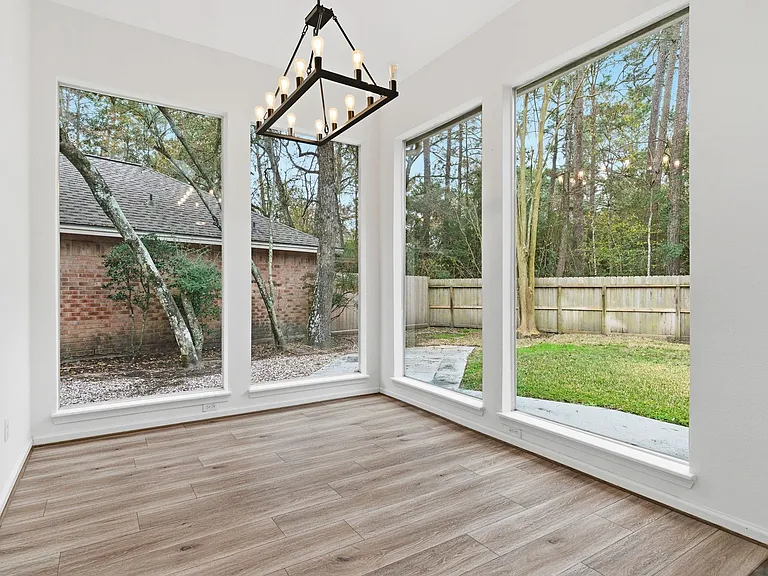 23 Cedar Chase Pl — Photo 10