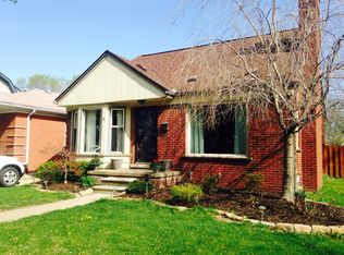 128 Emmons Blvd, Wyandotte, MI 48192