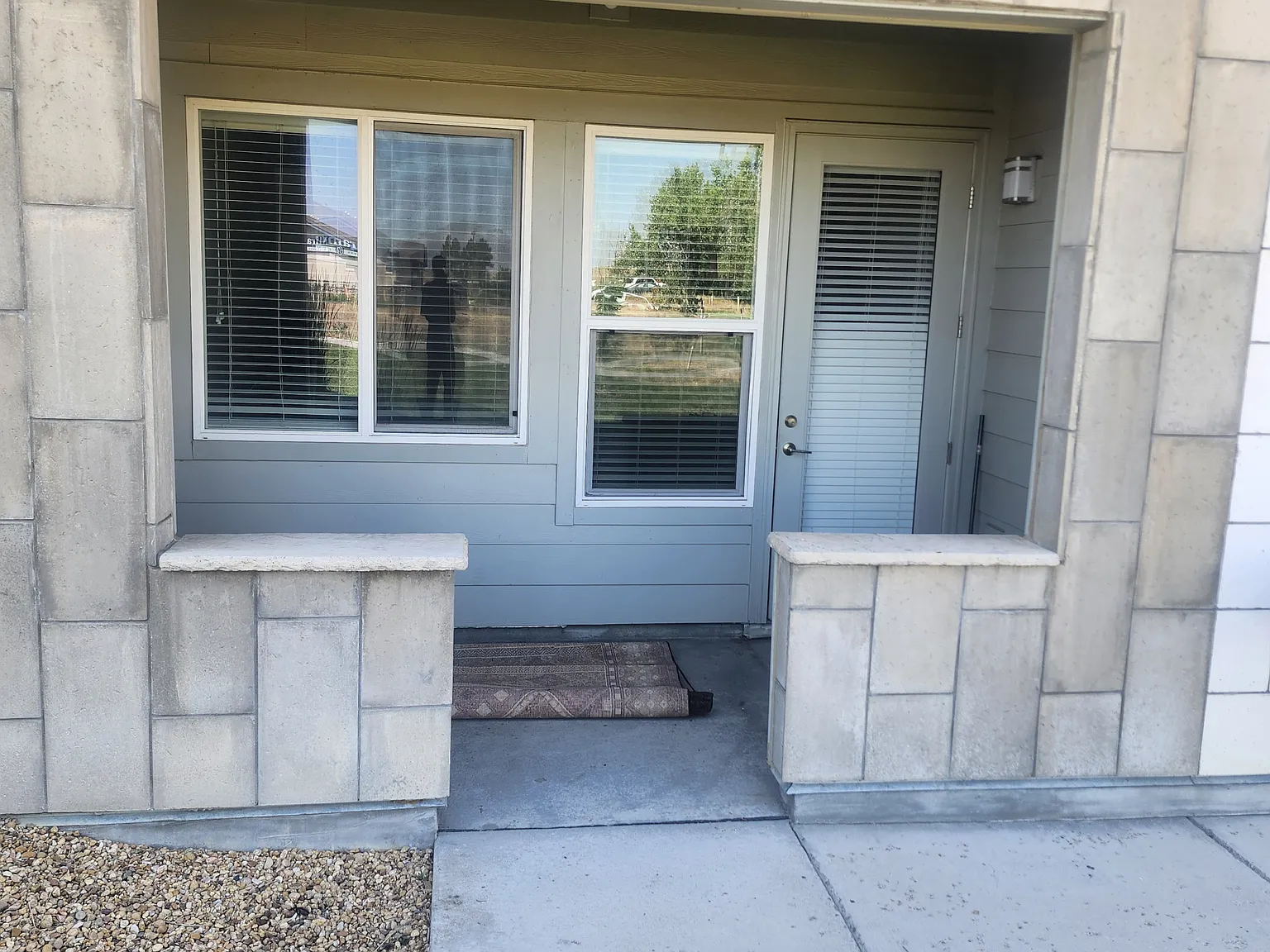 3 bed, 1350 sqft, $2,300 — Photo 1