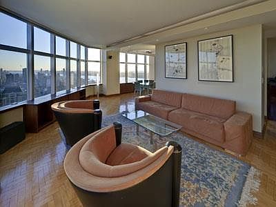 3rd image of 160 W 66th St APT 56D