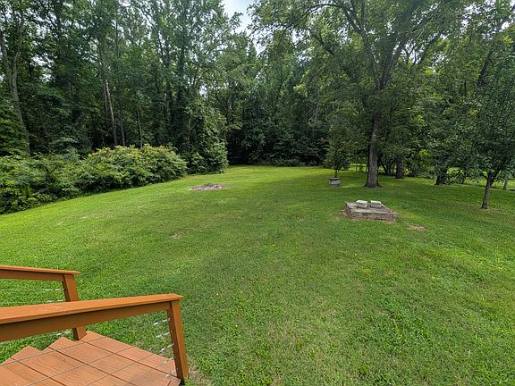 5th image of 7427 Hickory Rd