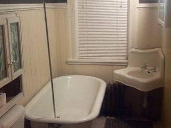 3rd image of 349 Hopley Ave
