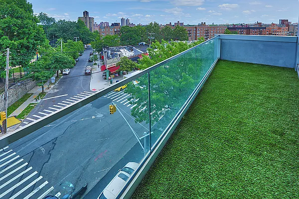 Rented by Brown Harris Stevens | media 18