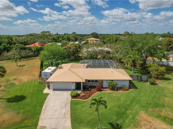 762 SE River Ln, Port Saint Lucie, FL 34983