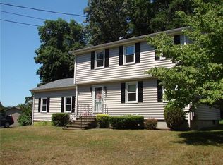 25 Ridgewood Rd, Cranston, RI 02921