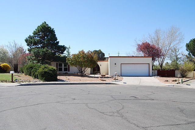 2nd image of 7536 La Madera Rd NE