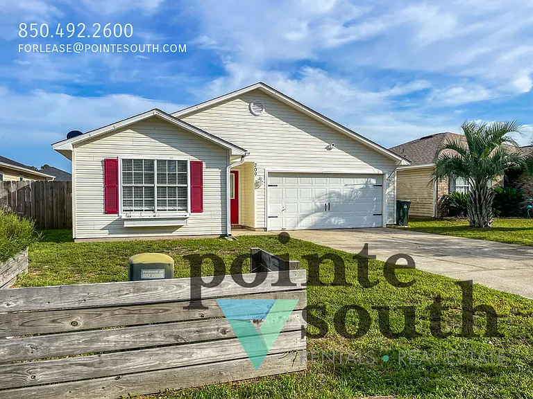 209 Staysail St — Photo 2