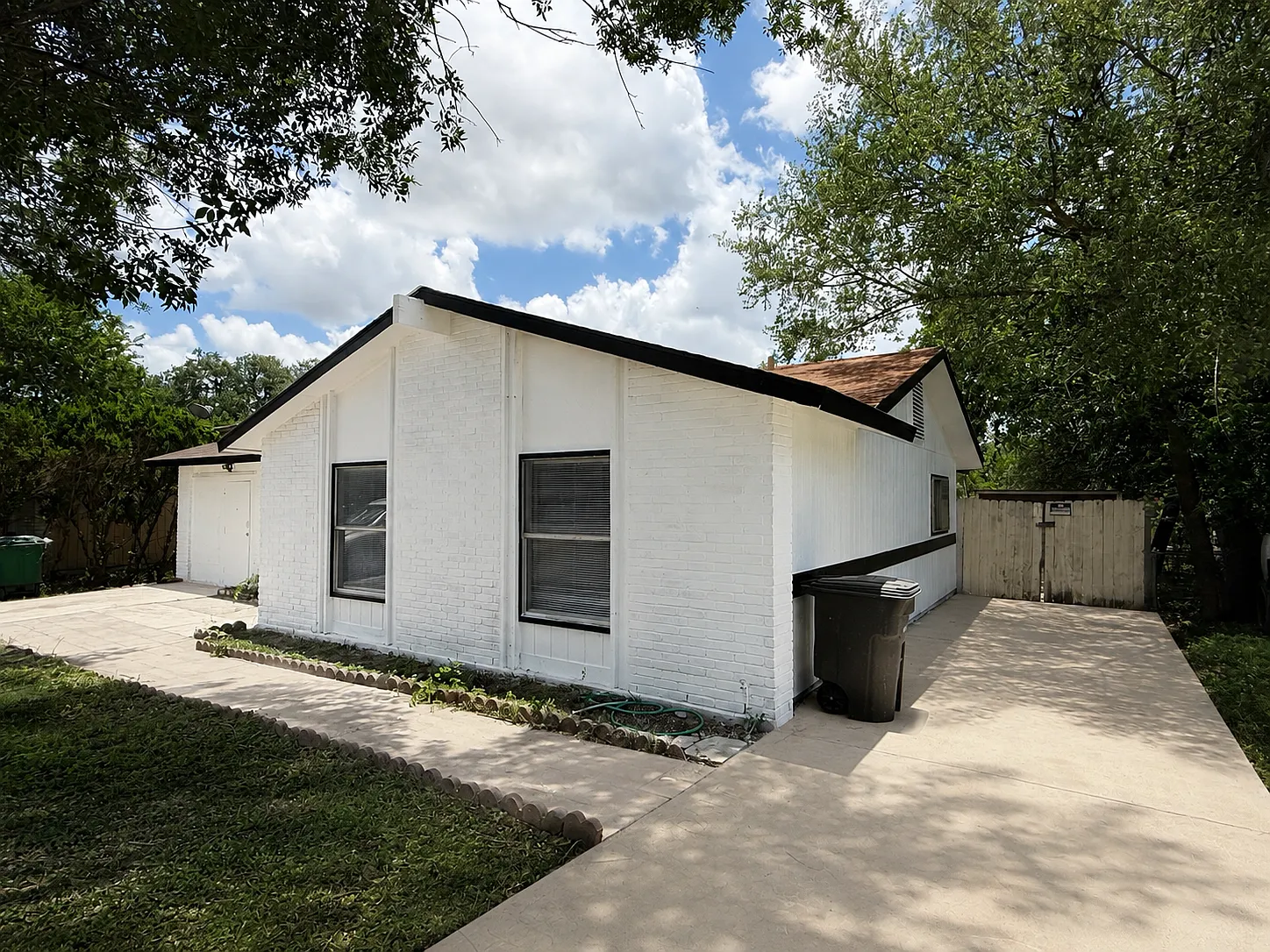 5 bed, 1817 sqft, $1,750 — Photo 2