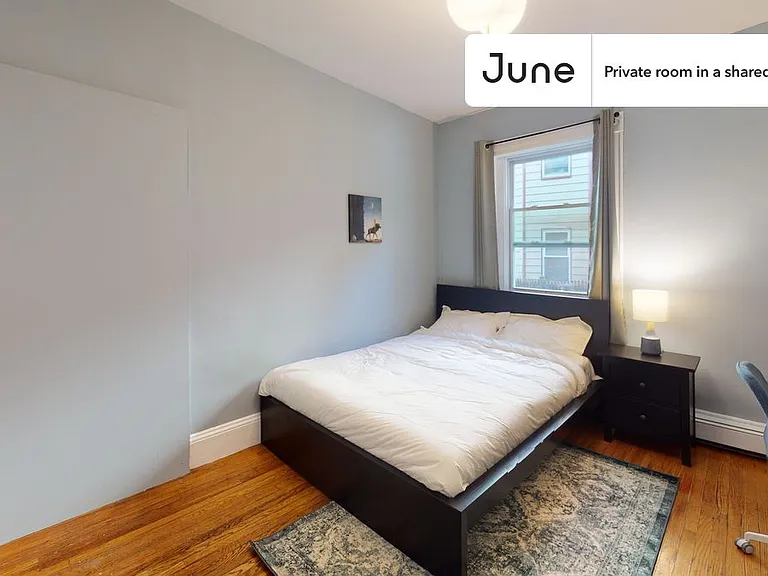 76 Easton St #C — Photo 1