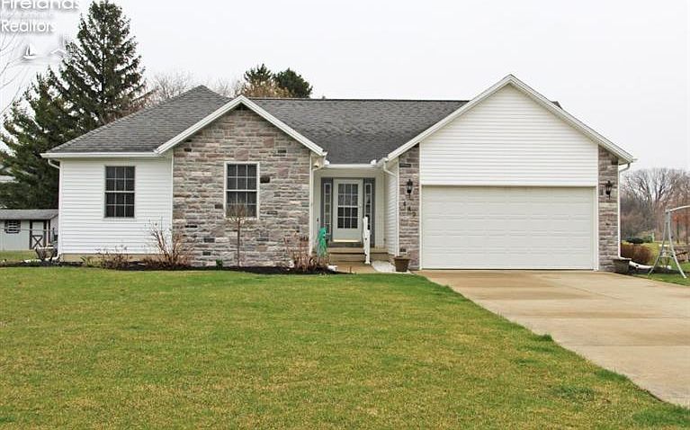1st image of 449 Mill Pond Dr