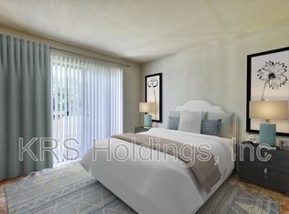 7722 Colonial Point Ln #16-B, Gloucester Pt, VA 23062