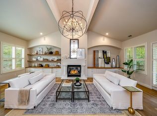 10789 N Golden Eagle Dr, Fresno, CA