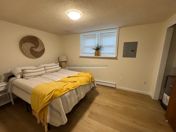365 Faneuil St APT 2, Brighton, MA 02135