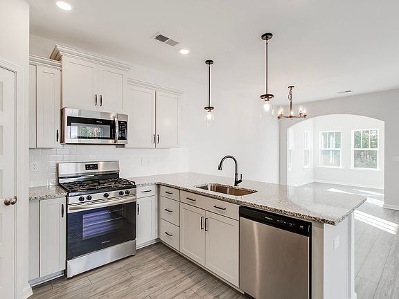 4th image of 1310 Sweet Gardenia Dr
