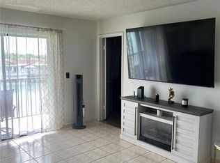 Lago Grande, Hialeah, FL 33016