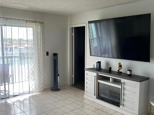 6465 W 27th Ave #43202, Hialeah, FL 33016