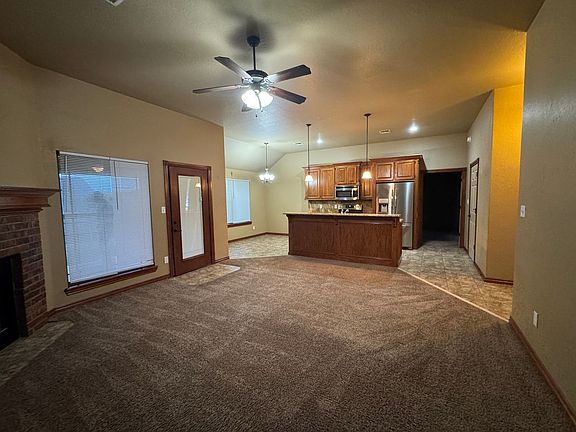 5th image of 1517 NE Stonehouse Dr